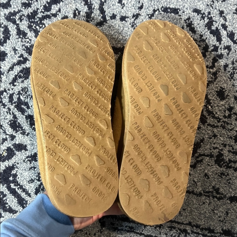 Project Cloud Tan Suede Slip-On Shoes size w8.5 - Picture 3 of 4